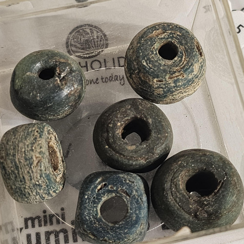 cropped 16855906746885816030535035993176.jpg