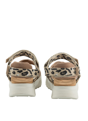 27602 4 PhotoRoom.jpg