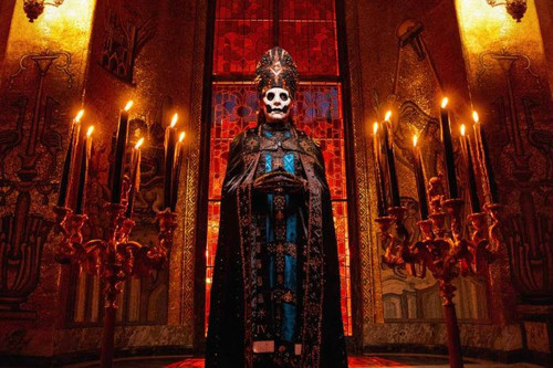 ghost papa emeritus 2022 e1646778158964 700x466.jpg