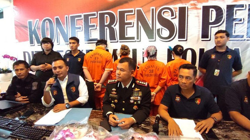 konferensi pers subdit v tindak pidana siber ditreskrimsus polda bali mengenai pengungkapan kasus ju.jpg