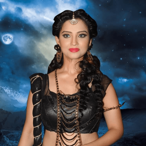 Adaa Khan.png