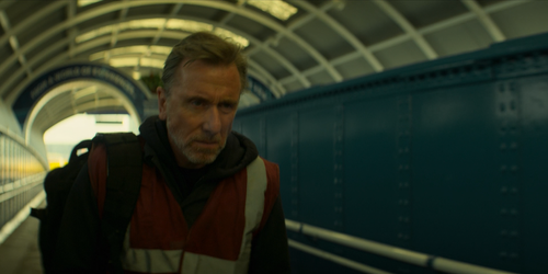 Tin.Star.S03E01.1080p.BluRay.x264 STANNUM.mkv snapshot 05.15.561.png