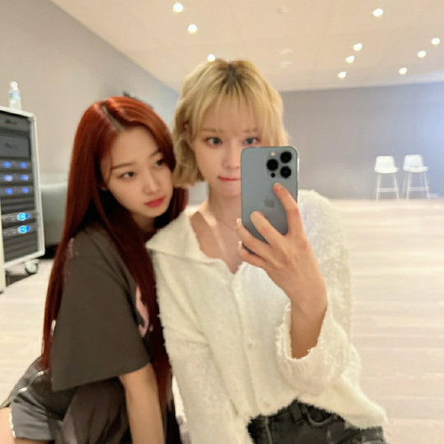 aespa official 1538500981520240640 20220619 193632 img3.jpg