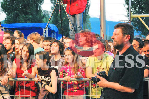 NIKON CORPORATION NIKON D40 800x532 006126.jpg