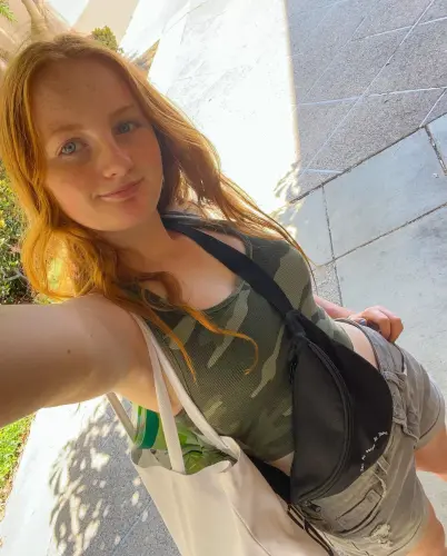 shorts selfie.webp