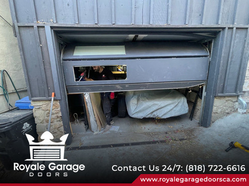 Emergency garage door service.jpg