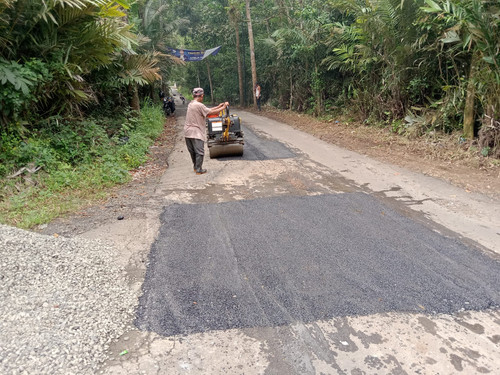 Majingklak Karangwuni (penambalan).jpg