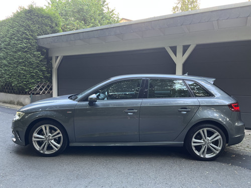 CAA65FAE 78D8 4555 9852 8B926F2DFFBD.jpg