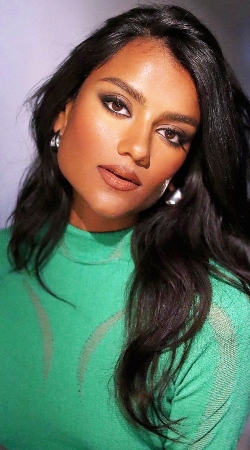 naomi1.jpg