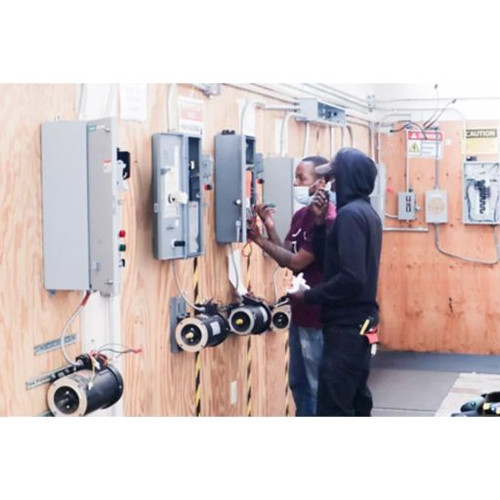 Training For Electrician At PTTI 768x512.jpg