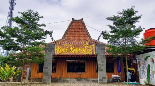 66576 bangunan depan warung kopi keprok instagramkopikeprok.jpg