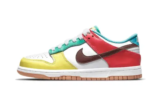 Dunk Low SE Free 99 Pack White 0002.webp