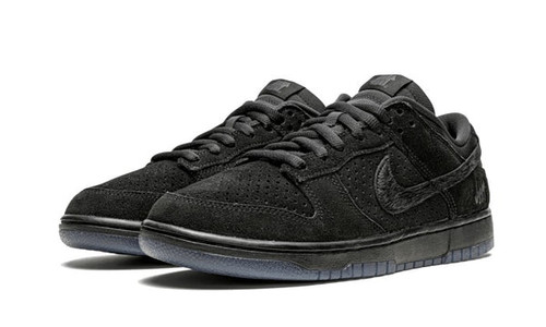 Dunk Low SP Undefeated 5 On It Black 0001