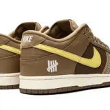 Dunk Low SP UNDEFEATED Canteen Dunk vs 0001