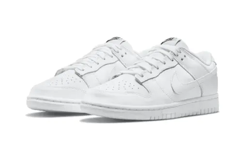 Dunk Low Triple White (2021) 0001.webp