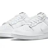 Dunk Low Triple White (2021) 0001