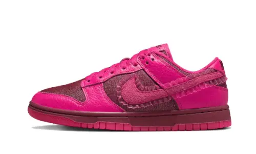 Dunk Low Valentines Day (2022) 0002.webp