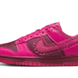 Dunk Low Valentines Day (2022) 0002