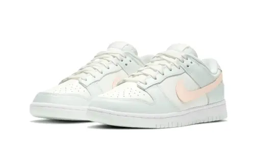 Dunk Low Barely Green 0001.webp