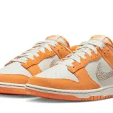 Dunk Low AS Safari Swoosh Kumquat 0001