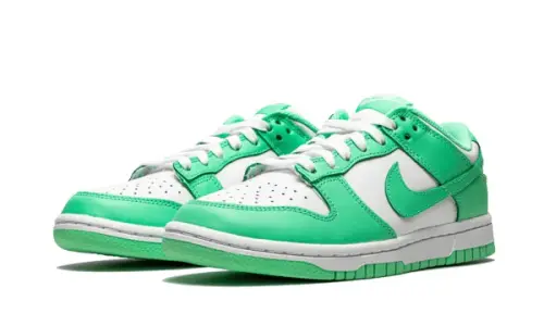 Dunk Low Green Glow 0001.webp