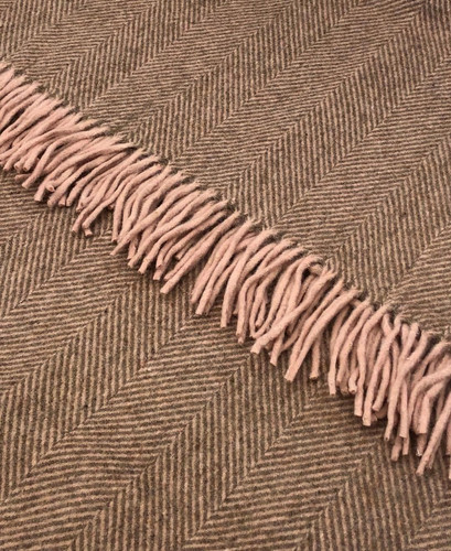 100 wool pink herringbone blanket throw brand new (2) 7590 p.jpg