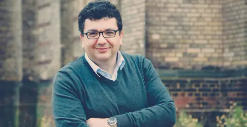 person francesco 002 900x465.webp