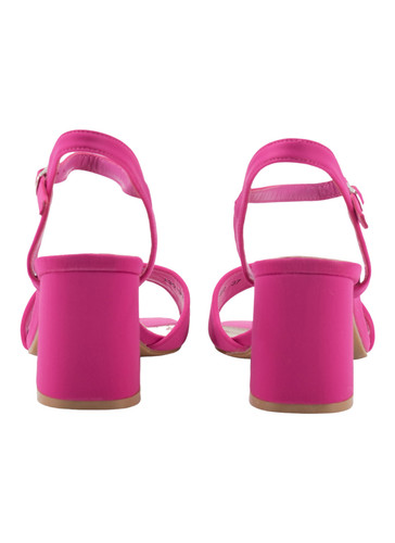 30704 3 PhotoRoom.jpg