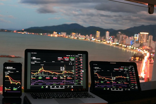 trading g8a69cbe5e 1920.jpg
