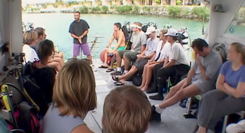 Open.Water.2003.BluRay.Pad.1080p.AAC.x265 10bit HDSPad.mp4 20230421 220712.336.jpg