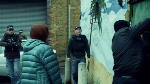 Top.Boy.S02E01.1080p.AMZN.WEB DL.DDP2.0.H.264 NTb 00.13.28.png