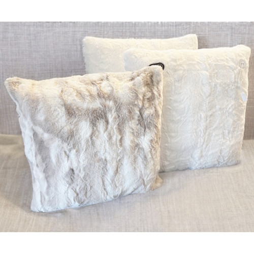 MINKY PILLOWS WHITE AND MARBLE