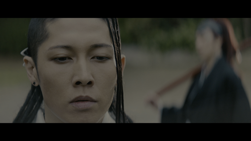 Bleach.2018.2160p.WEB DL.DTS HD.MA.5.1.DV.HDR.x265 NOGRP.mkv 004530.311.png