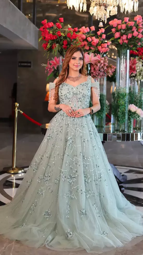 pistagreengown 1 50.png