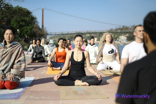 YOGAVIDYASCHOOL (2).jpg