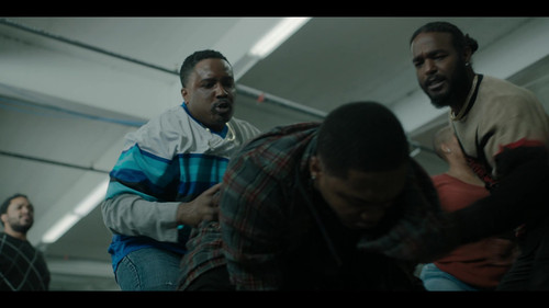 The.Chi.S05E01.Overnight.Celebrity.1080p.AMZN.WEB DL.DDP5.1.H.264 NTb.mkv 20230829 094133.685.jpg