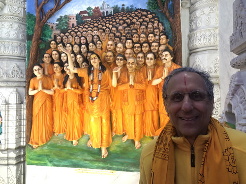 Peter Spiegel in Hindu Temple Texas.jpg
