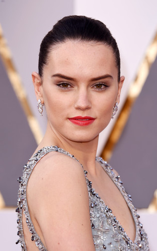 Daisy Ridley Gorgeous.jpg
