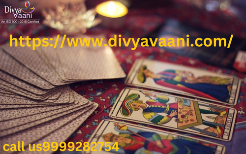 Tarot card reader in Gurgaon.png