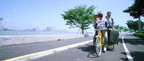 Funny.Comedian.The.Movie.2017.2160p.WEB DL.AAC.H265.HDR MISS.mkv 20240205 091346.439.png