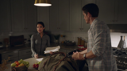 True.Lies.S01E01.Pilot.1080p.DSNP.WEB DL.DDP5.1.H.264 GRABBED 010.jpg