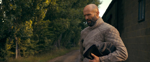 The Beekeeper 2024 WEBRip SDR 10Bit 1440p DDP5.1 HEVC 3Li.mkv snapshot 00.03.56 [2024.02.04 12.21.40.jpg