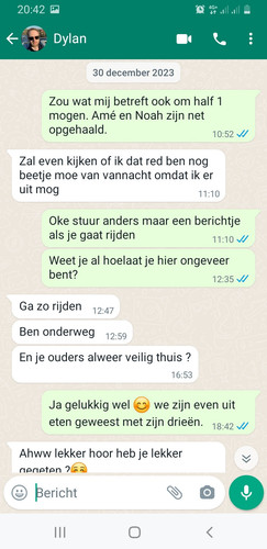 Screenshot 20240208 204212 WhatsApp.jpg