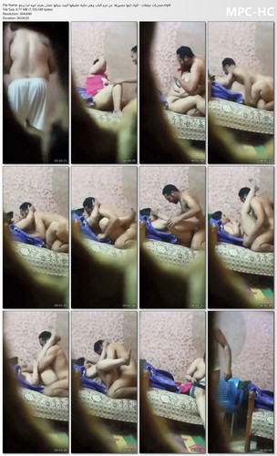 حصريات ميلفات الواد ابنها مصورها من خرم الباب وهي جايبه عشيقها البيت ينيكها عشان يعرف ابوه لما يرجع..jpg