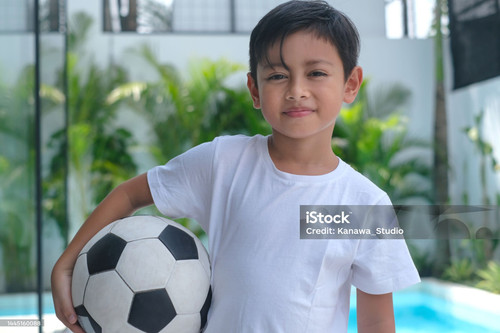 istockphoto 1445160088 2048x2048.jpg