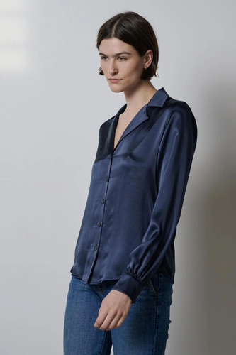 silk charm baltic001.jpg