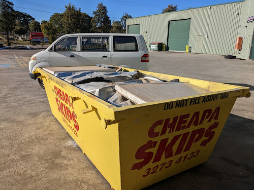 Mini Skips: Convenient waste disposal solution for homeowners.jpg