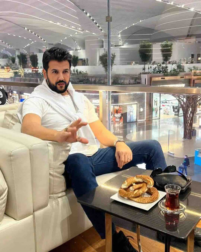 97C867D9 7ED1 4610 93EC 965F2CCBAB9E.jpg