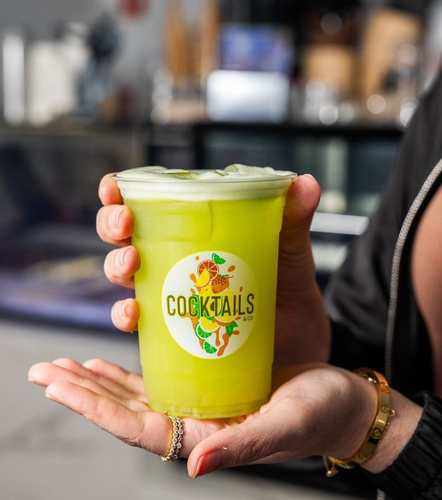 Refreshing Sugarcane Juice: Pure Sweetness Delivered.png