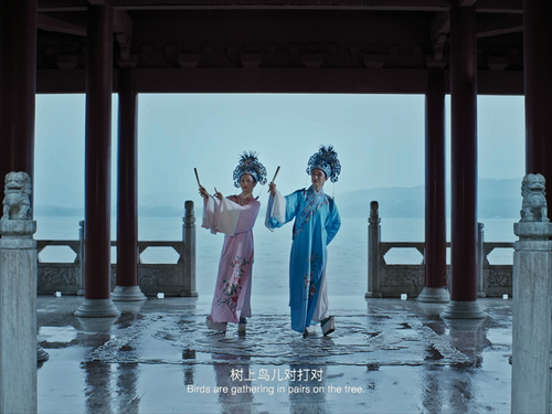 Peach.Blossoms.in.Fan.2021.2160p.WEB DL.DDP5.1.H265.HDR MISS.mkv 20240207 142406.114.png